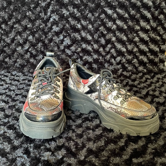 punk rose skechers platform shoes - Picture 3 of 5